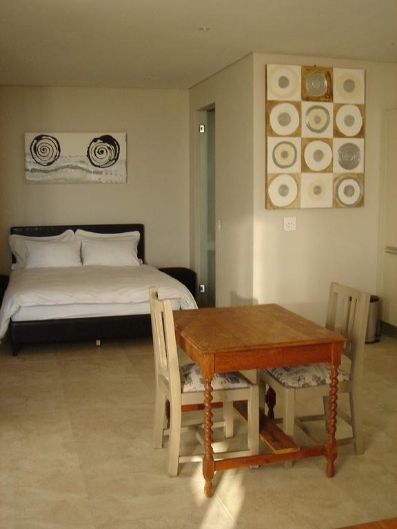 Camps Bay Studio Guesthouse - Studio ケープタウン 部屋 写真