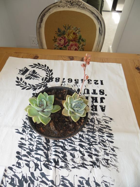 Camps Bay Studio Guesthouse - Studio ケープタウン エクステリア 写真