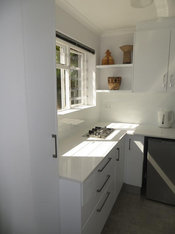 Camps Bay Studio Guesthouse - Studio ケープタウン エクステリア 写真