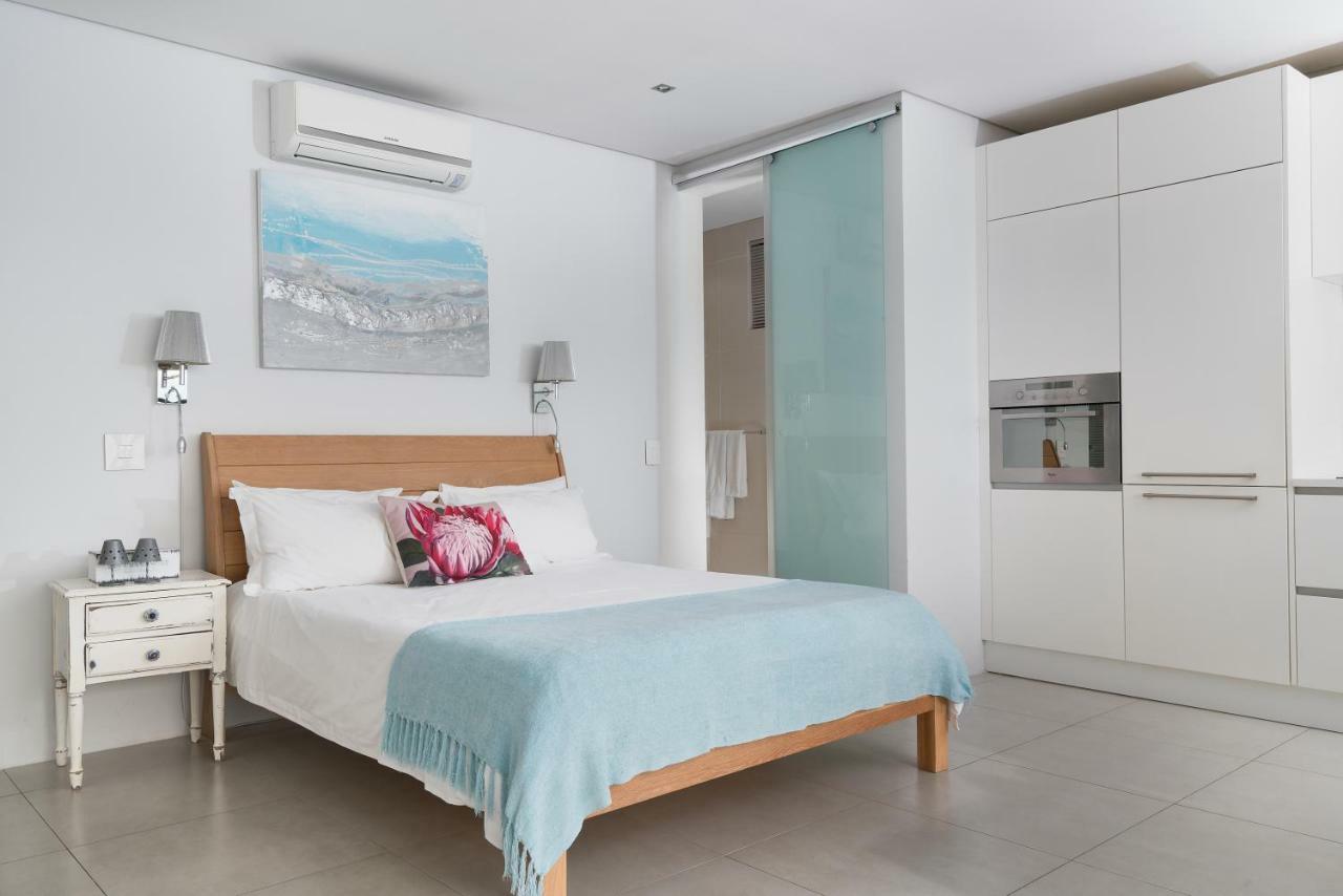 Camps Bay Studio Guesthouse - Studio ケープタウン エクステリア 写真
